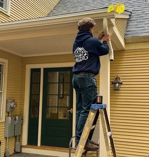 AbodioPro Working on gutters